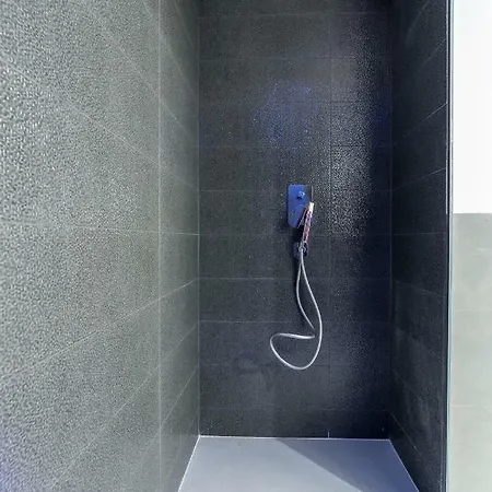 Daire Florit Flats - Cathedral Luxury Terrace Flat 2br 2ba Ac Wifi *