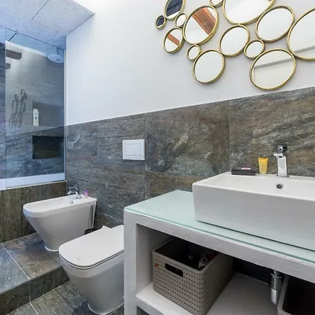 Florit Flats - Cathedral Luxury Terrace Flat 2br 2ba Ac Wifi Daire